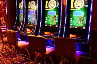 Live Speed Baccarat dealer and card draws on zipo platform